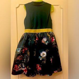 Girls’ dress size 12. Zunie brand.